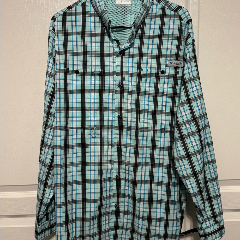 Columbia Teal and White Plaid Shirt